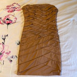 BODY CON STRAPLESS mini dress